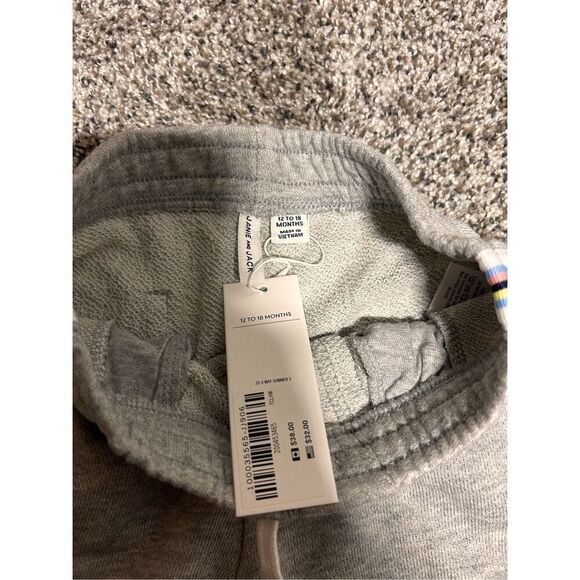 Janie & Jack gray shorts size 12-18 mos. C25-23 - Picture 3 of 3
